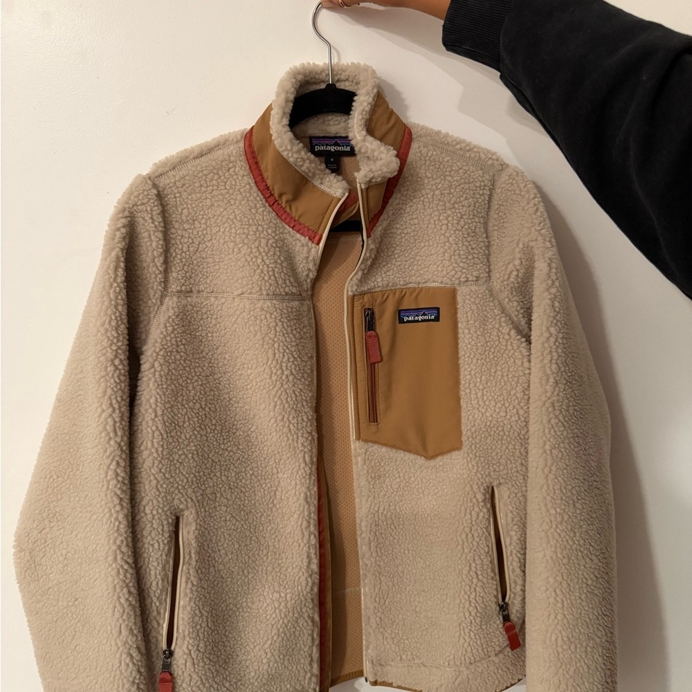 Patagonia Women's Cream and Tan Ski Jacket